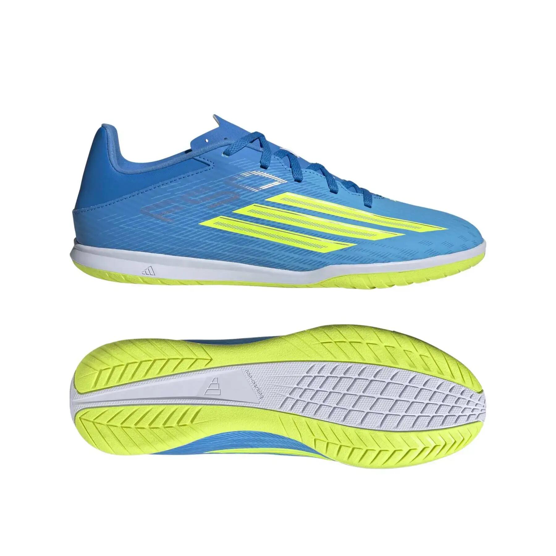 Buty piłkarskie halowe adidas F50 Club IN 2/7