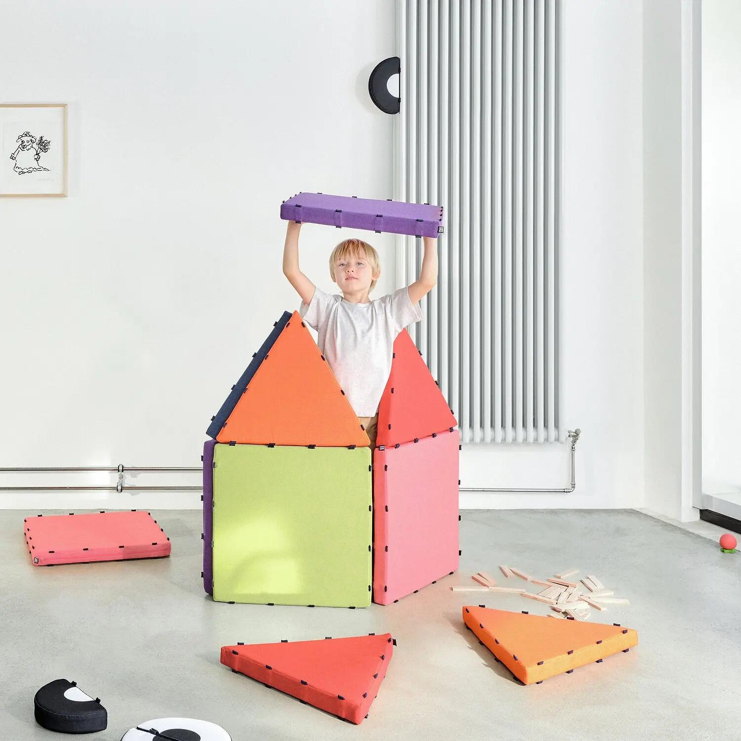 Mattenbausatz Kunterbunt Rainbow Pro 16-teiliges Set Kinderturnen 5/6
