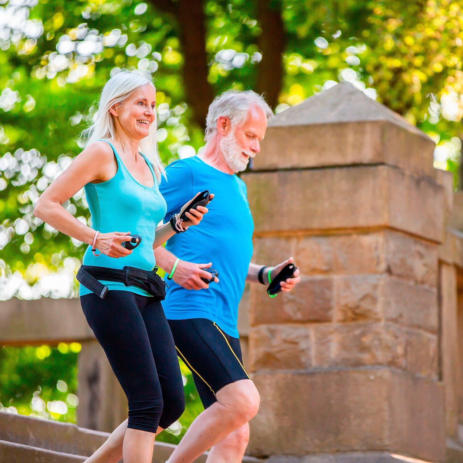 Lauftrainer by Dr. med. Schüler Schwarz mit grünem Band Large Leichtathletik 2/5