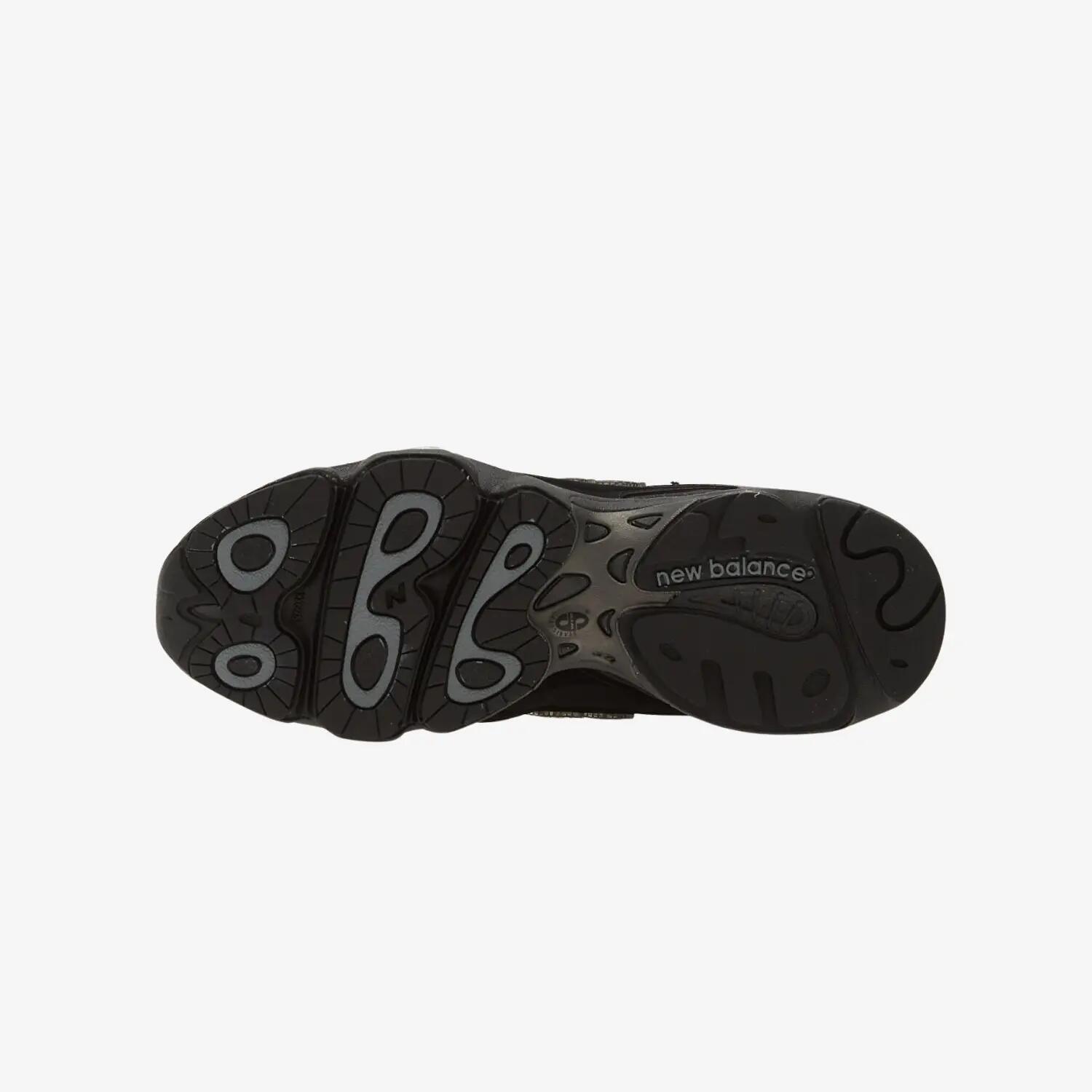 Tênis de corrida New balance modelo U10009GK para homem 3/5