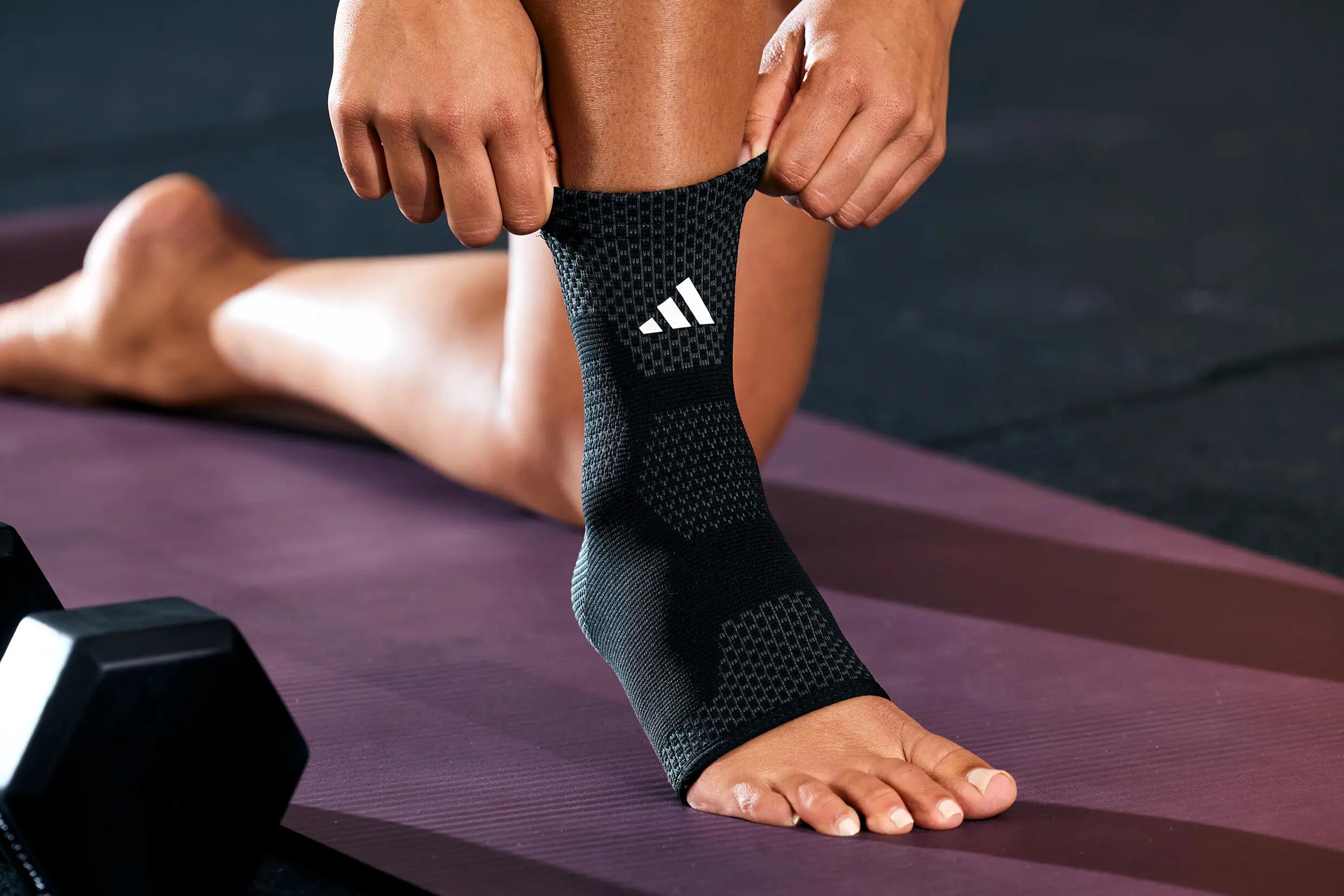 Adidas Essential Ankle Support - M 3/9