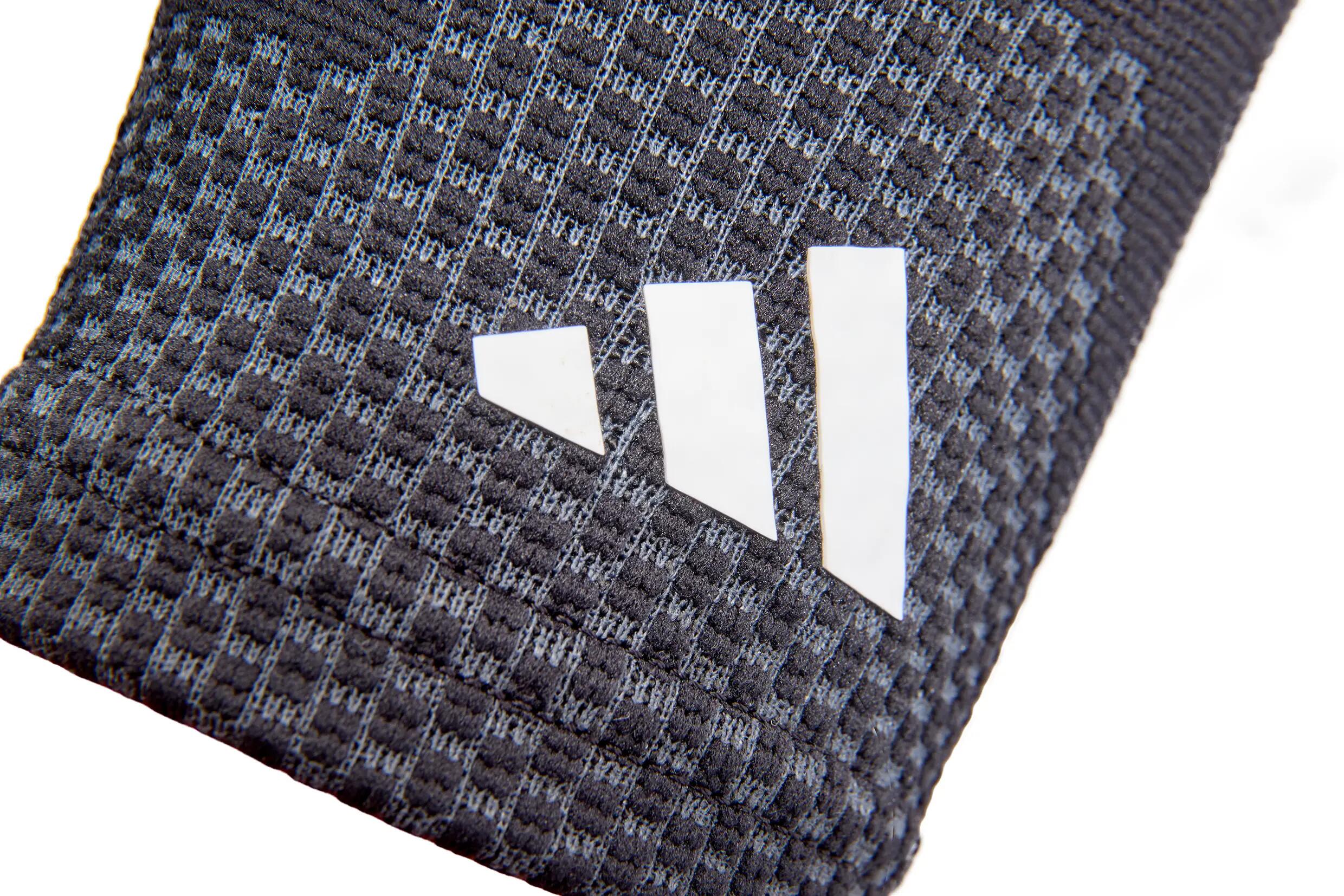Essential Elbow Support 2/10