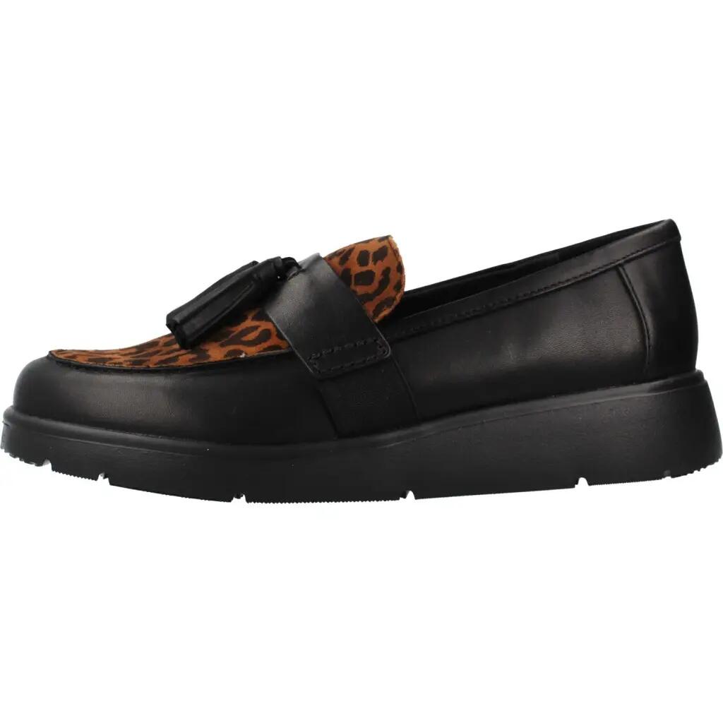 Buty GEOX D ARLARA Nadruk zwierzęcy 2/5