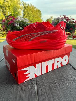 Tussen Particulieren - Puma Deviate Nitro 4 rood/zilver