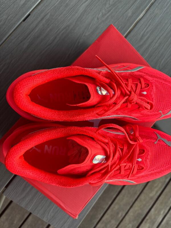 Tussen Particulieren - Puma Deviate Nitro 4 rood/zilver 6/7