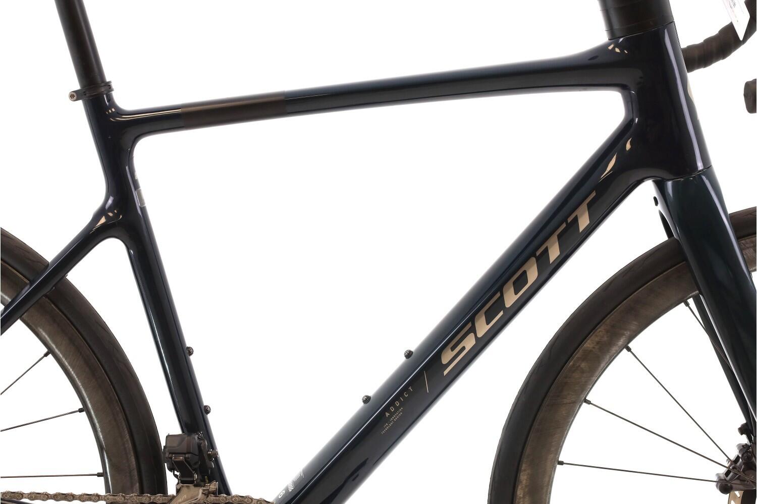 Segunda Vida · Bicicleta carretera ·  Addict 20 Di2 12V · Muy buen estado 2/8