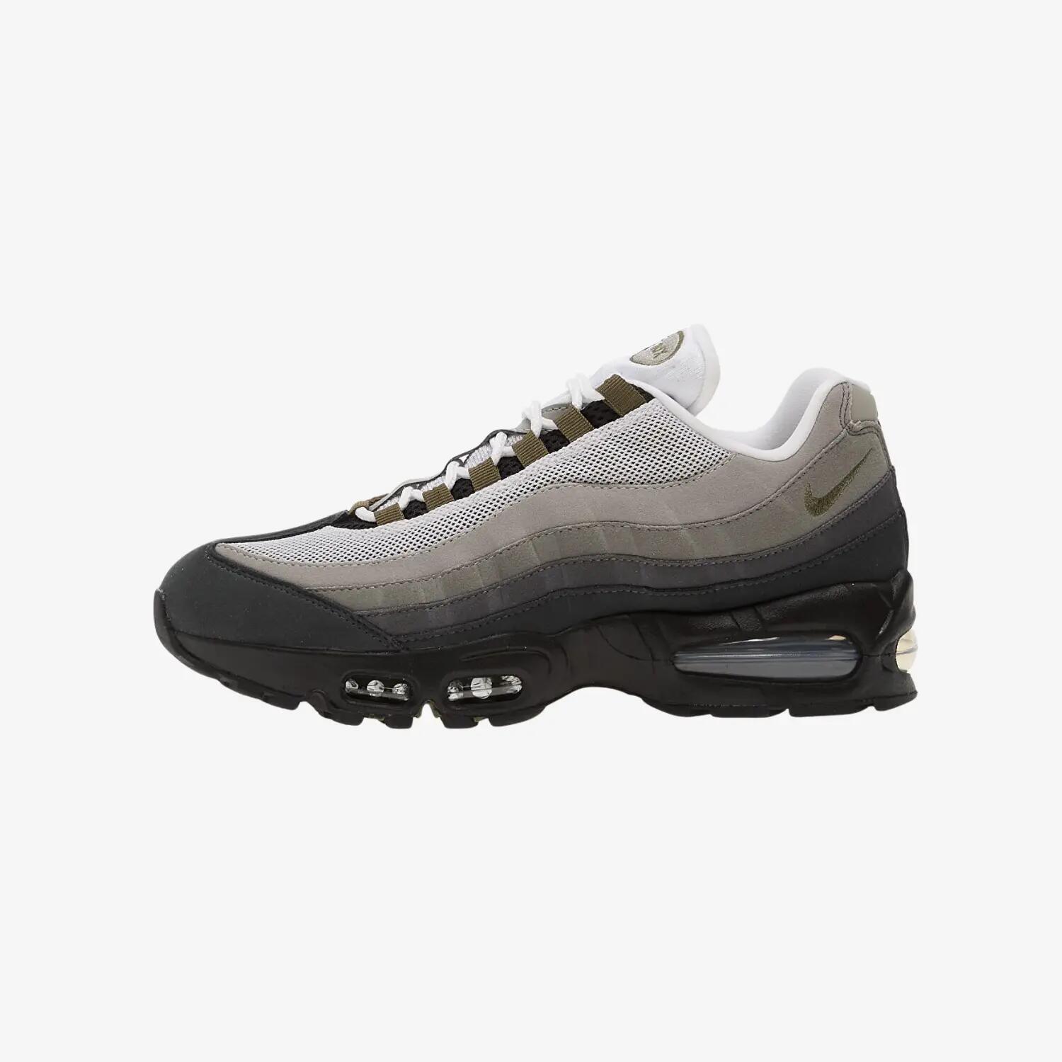 NIKE picture