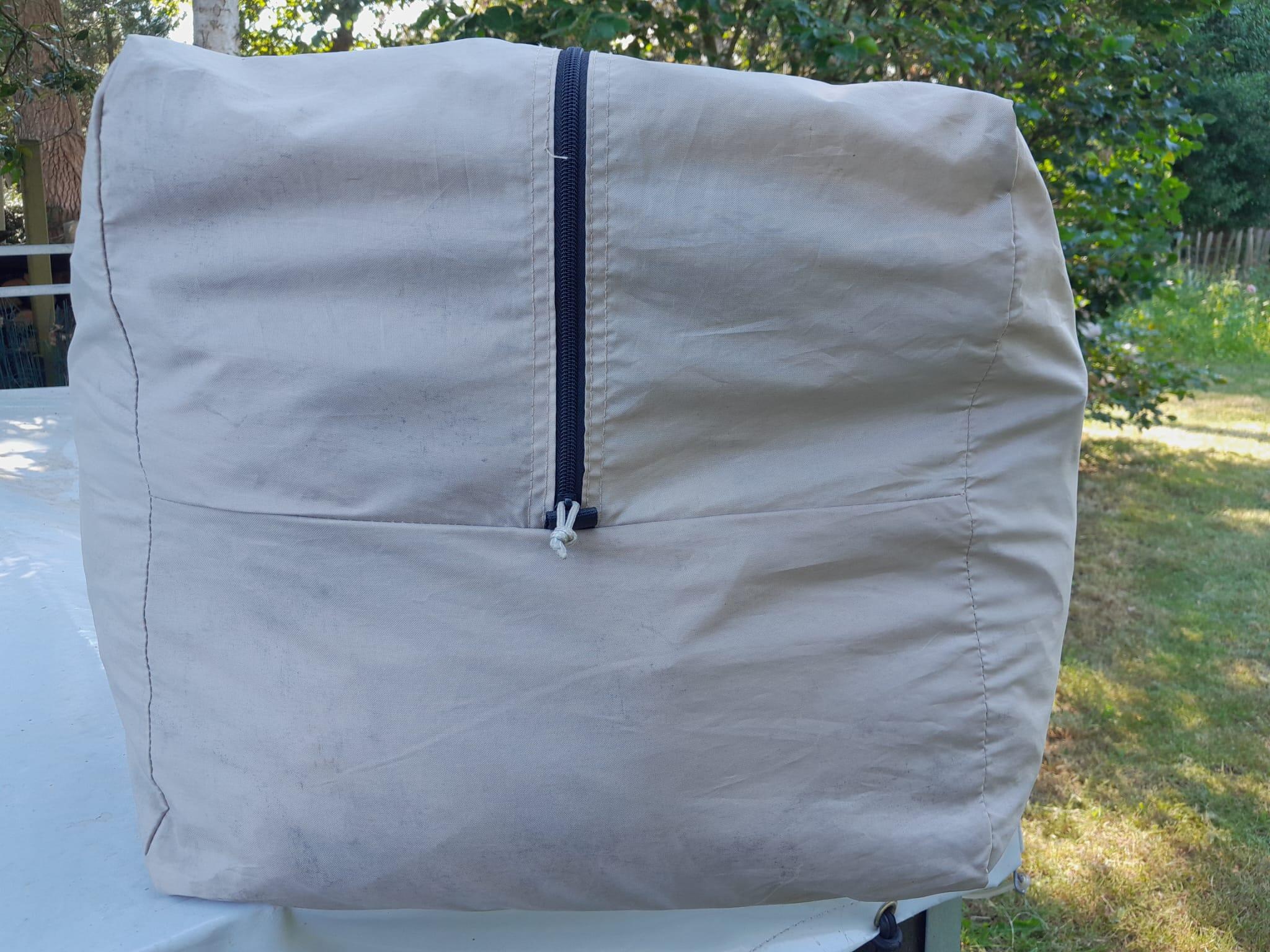 Entre Particuliers - Tente Quechua T6.2 XL B 2/5