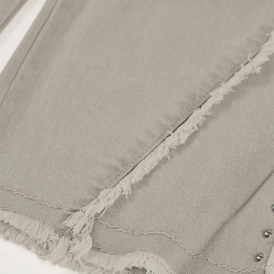Pantalón vaquero para niña con detalles metálicos, gris 4/4