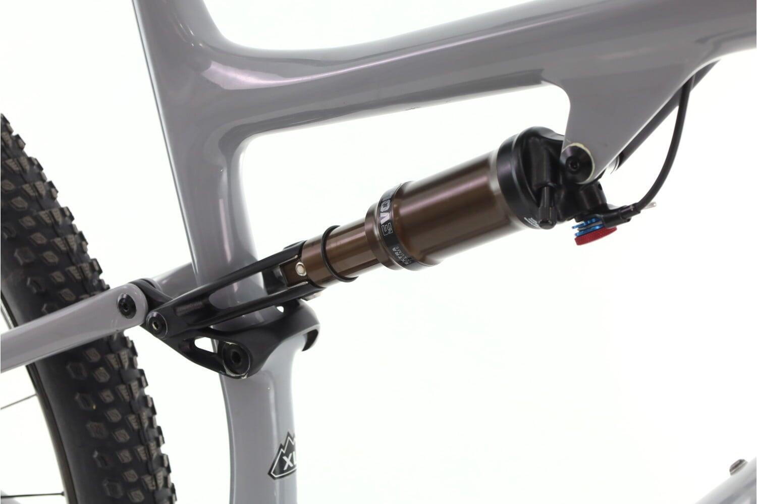 MTB ricondizionata ·  Epic Evo XTR Di2 · Ottimo stato 7/8