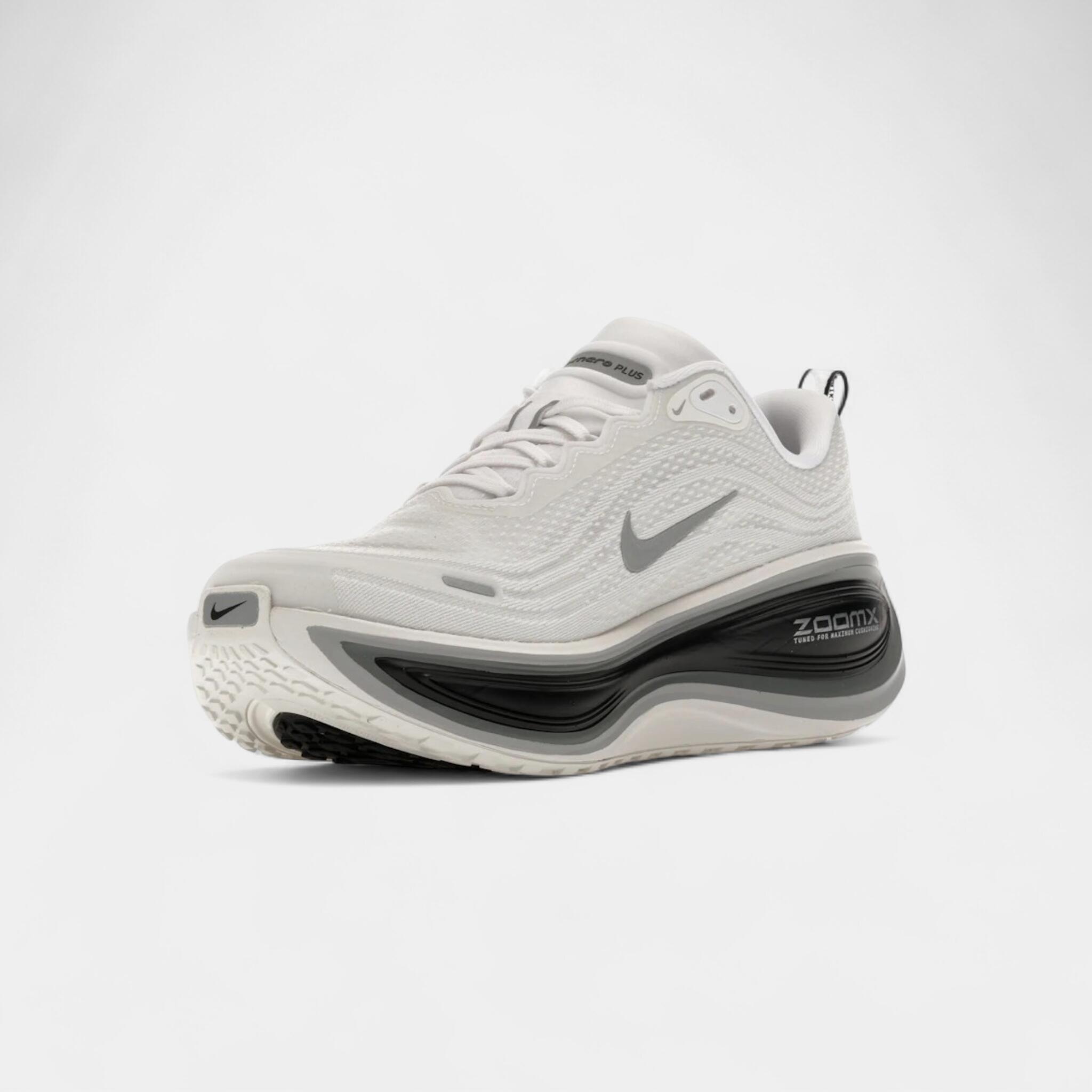 Nike Vomero Plus White Black Cool Grey 3/4