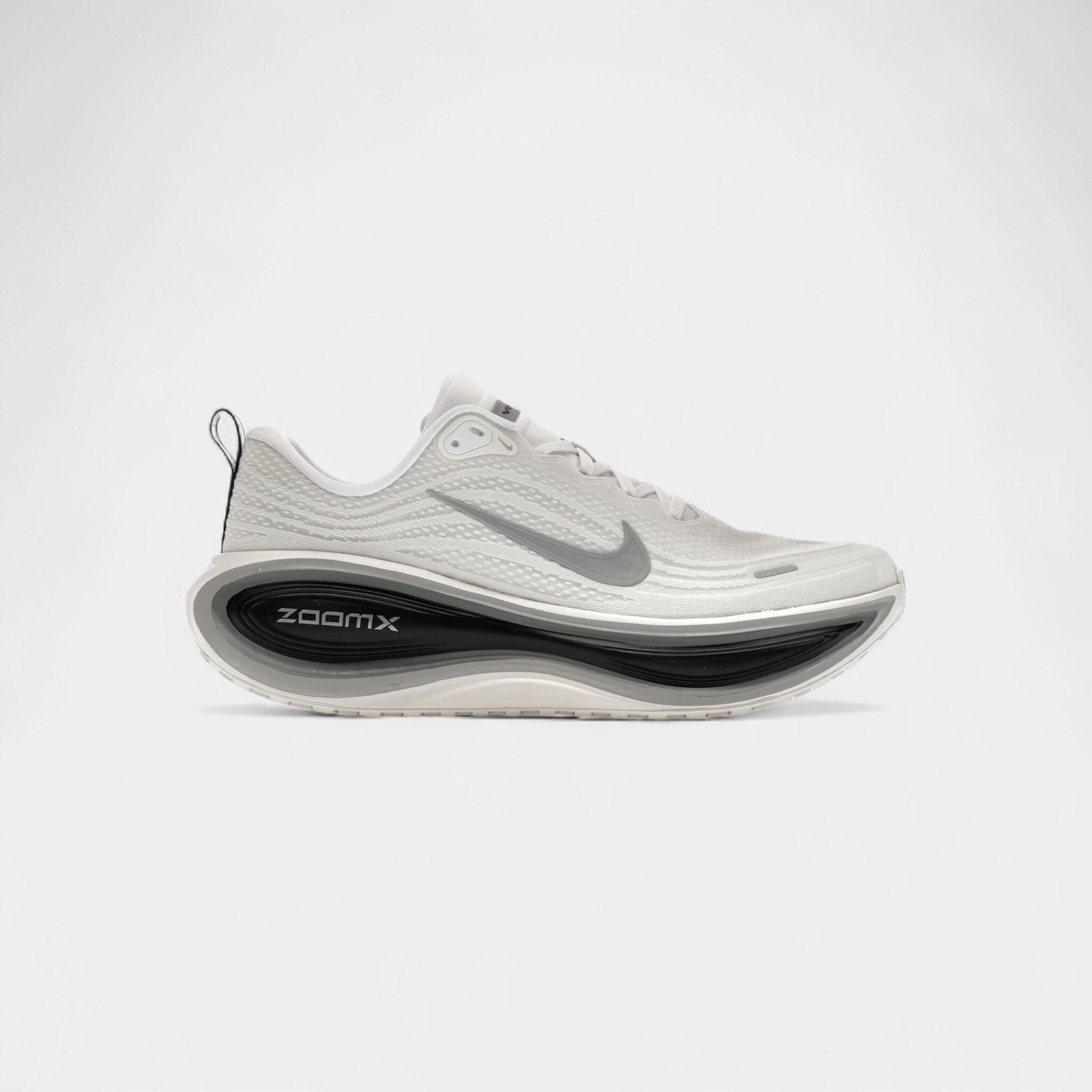 Nike Vomero Plus White Black Cool Grey 1/4