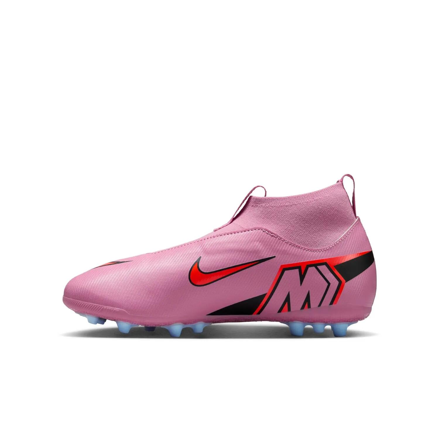 Botas de futbol Nike modelo FQ8308-600 para niños unisex 8/11
