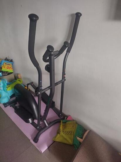 Entre Particuliers - Vélo elliptique Domyos EL 100