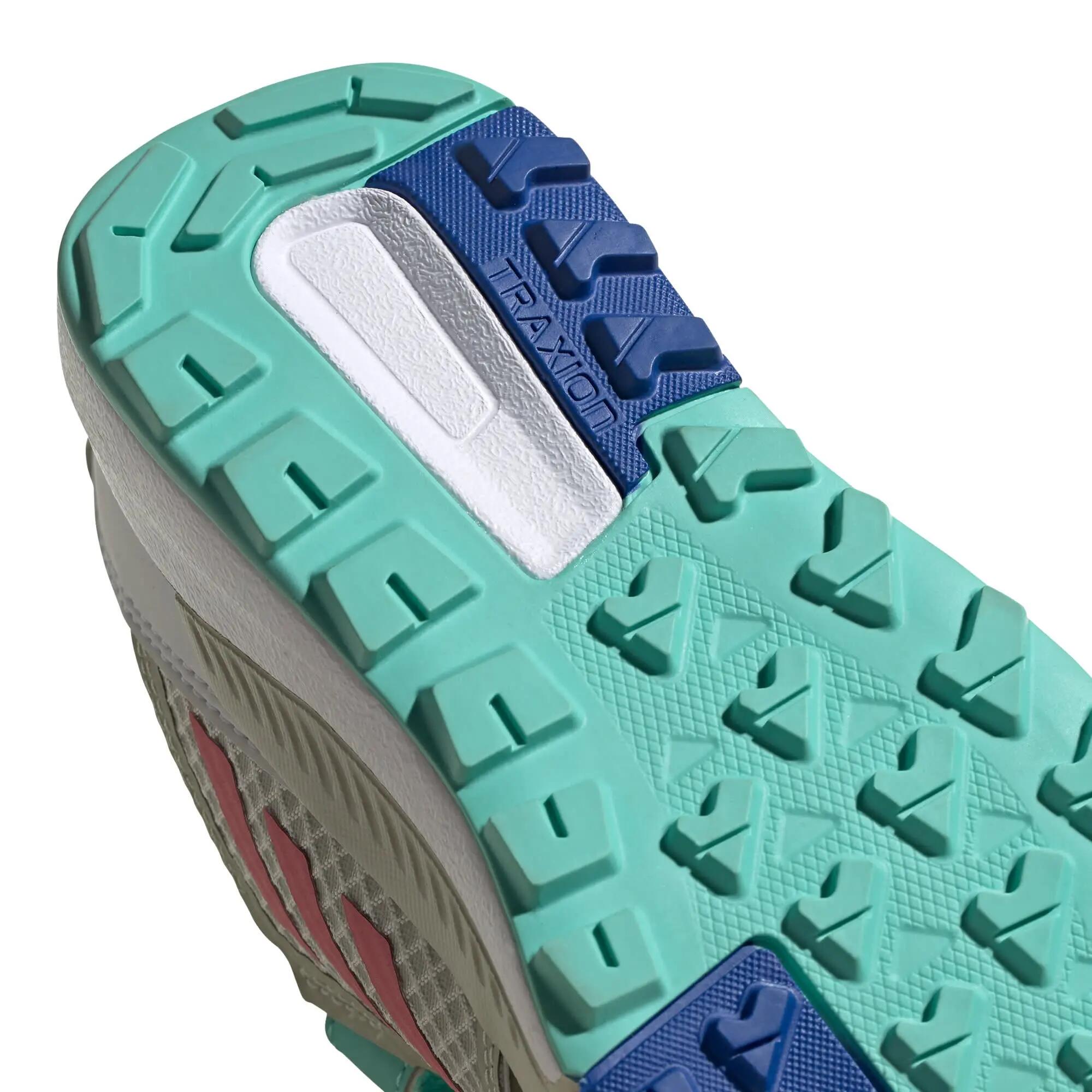 zapatillas adidas Terrex Trailmaker niños, ligeras y con suela antideslizante 2/7
