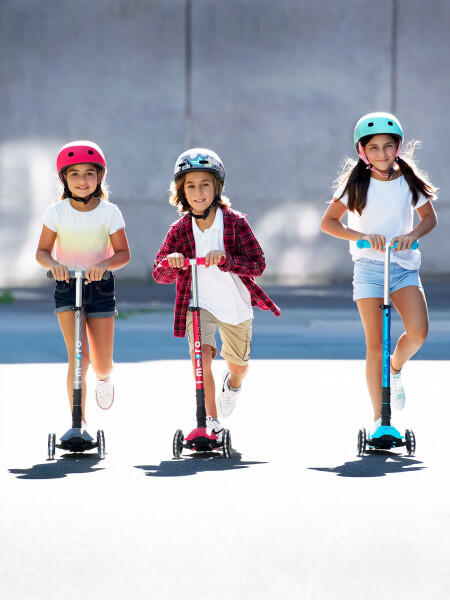 Maxi Micro Deluxe Faltbarer LED-Scooter - Vulkangrau 7/7