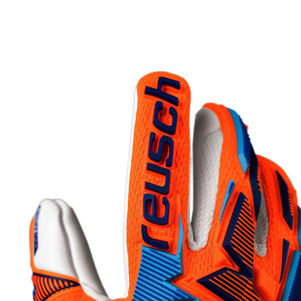 Reusch Attrakt Freegel Advance WC26 Junior Goalkeeper Gloves