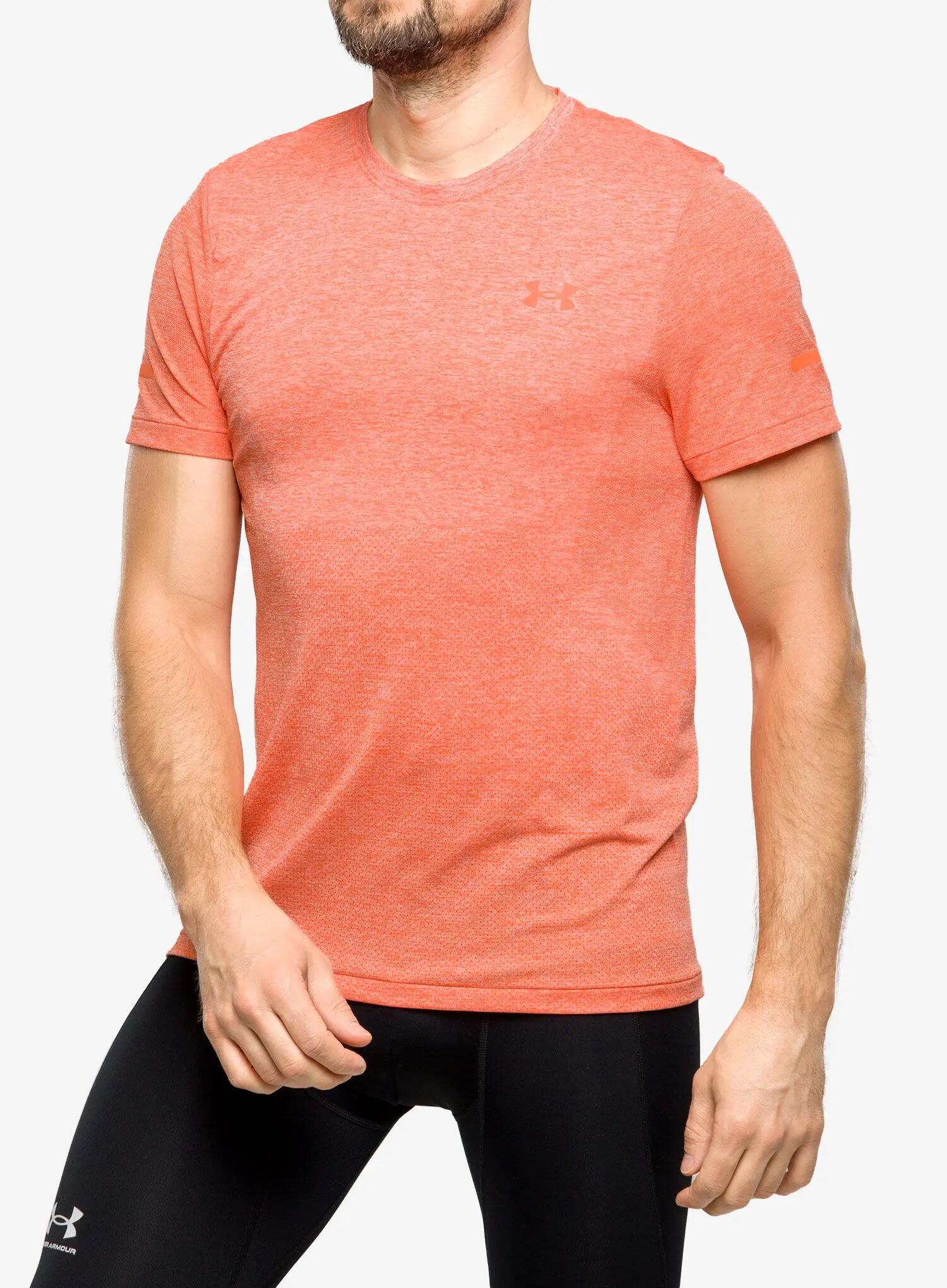 UNDER ARMOUR picture