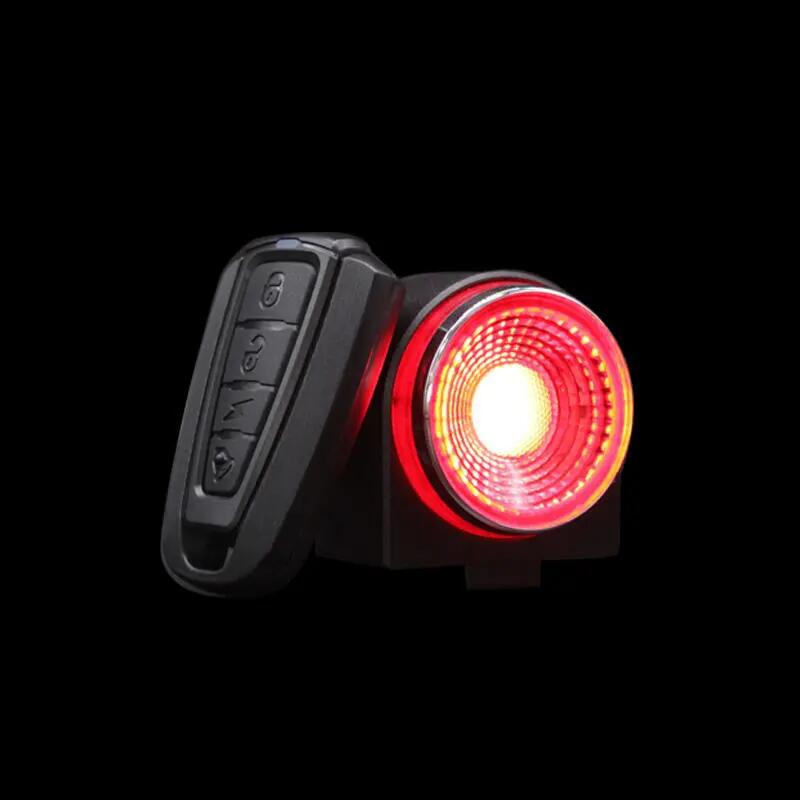 Lampa tył A8 z ALARMEM i funkcją STOP 2/5