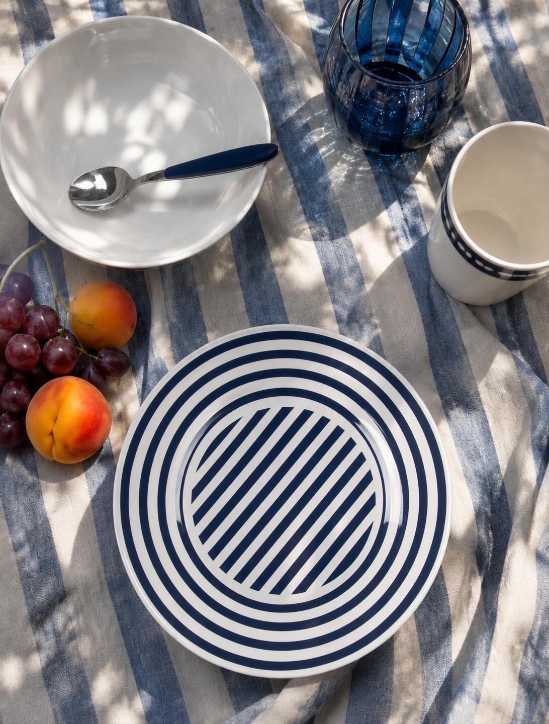Marine Line - Vaisselle - Bleu beta - 16 Pièces 8/9