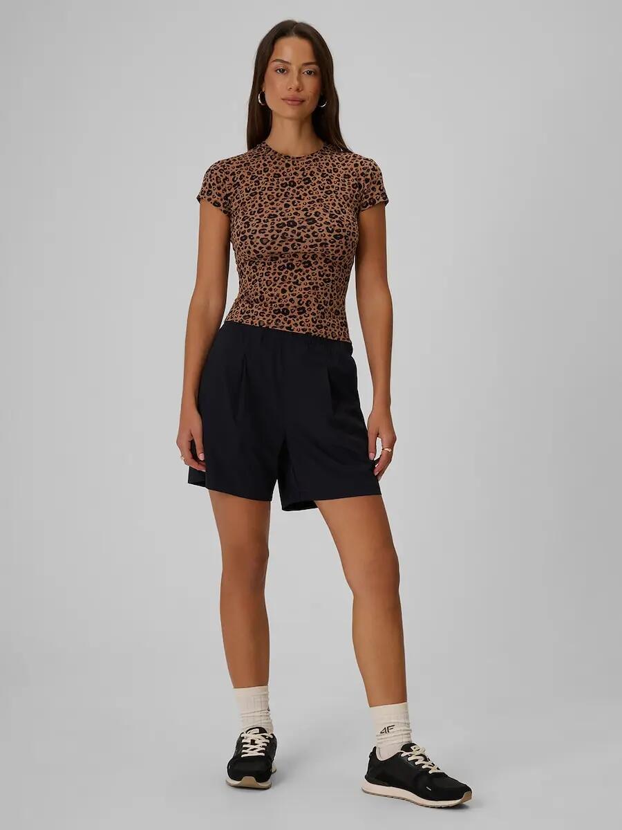 Spodenki casual damskie 4F 4FRSS26TSHOF0937 4/7