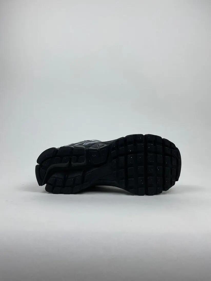 Reconditionné NIKE Baskets Femme, Zoom Vomero 5, Gris Très Bon État 2/4