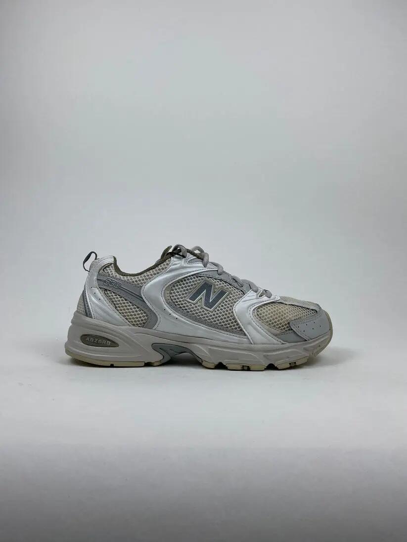 NEW BALANCE picture