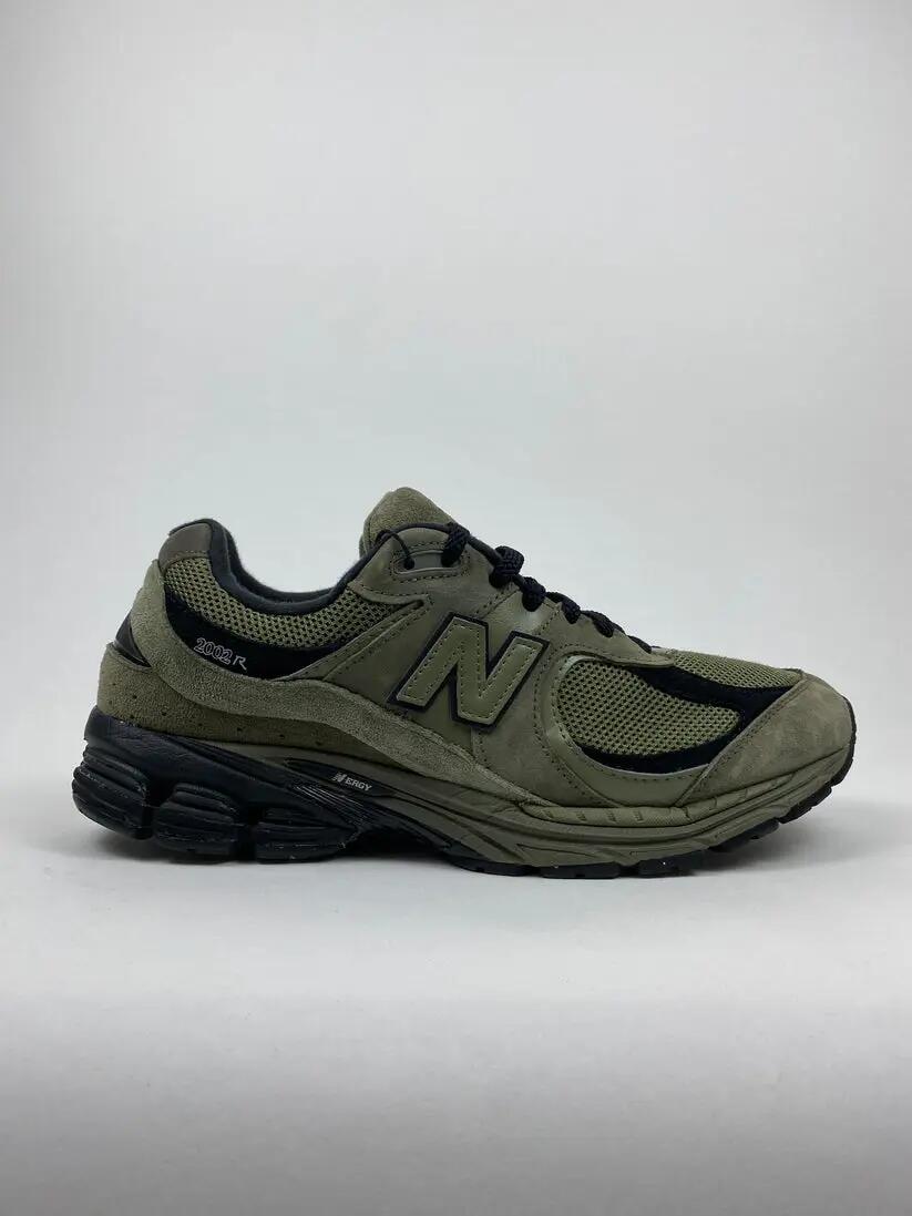 NEW BALANCE picture