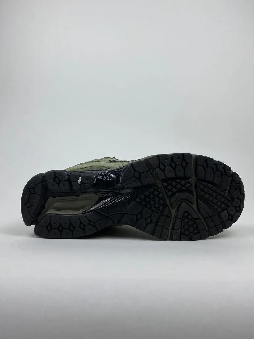 Reconditionné NEW BALANCE Baskets Homme, 2002R, Kaki Très Bon État 2/4