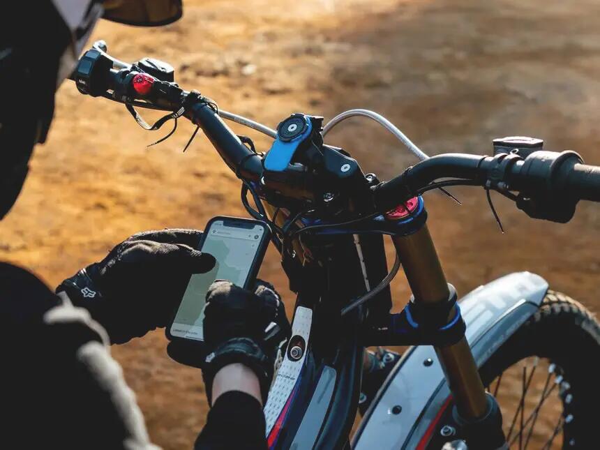 Soporte para smartphone moto QUAD LOCK PRO - soporte para manillar 3/5