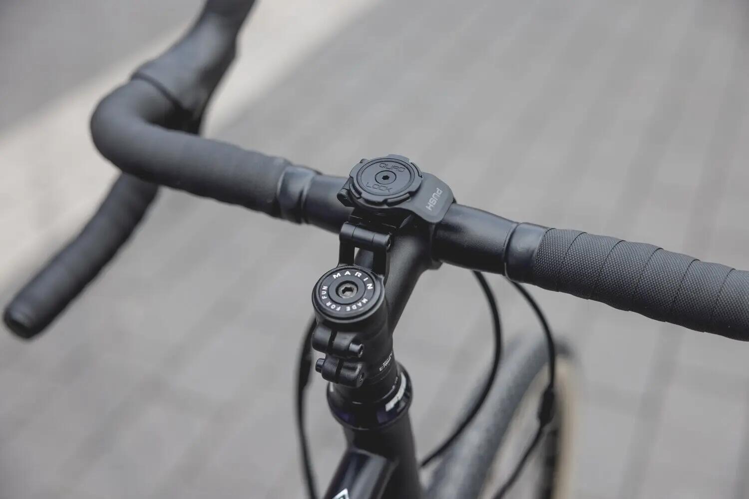 Suporte de montagem ajustável para tampão de direção de bicicleta Quad Lock 2/4