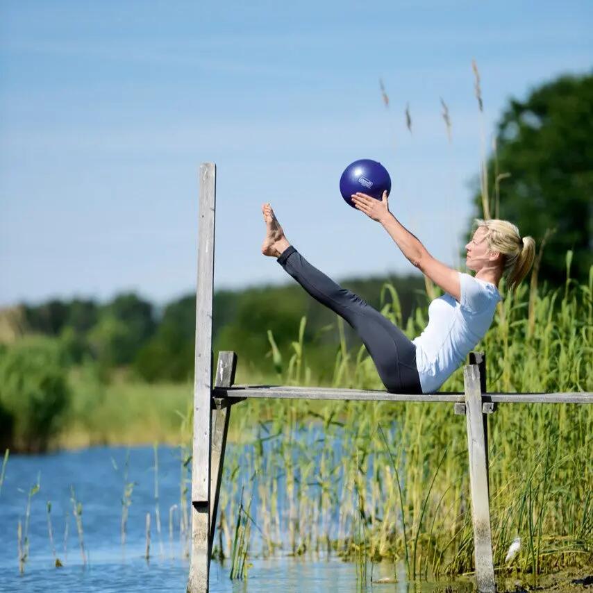 Pilates Fitness Compact Training Soft Ball Blauw 22 cm 2/2