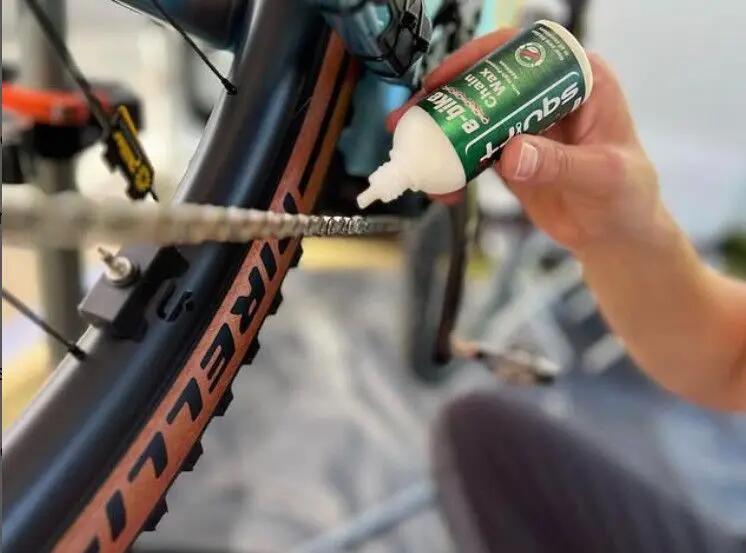 SQUIRT Spezialschmiermittel für E-Bikes 120 ml 3/5