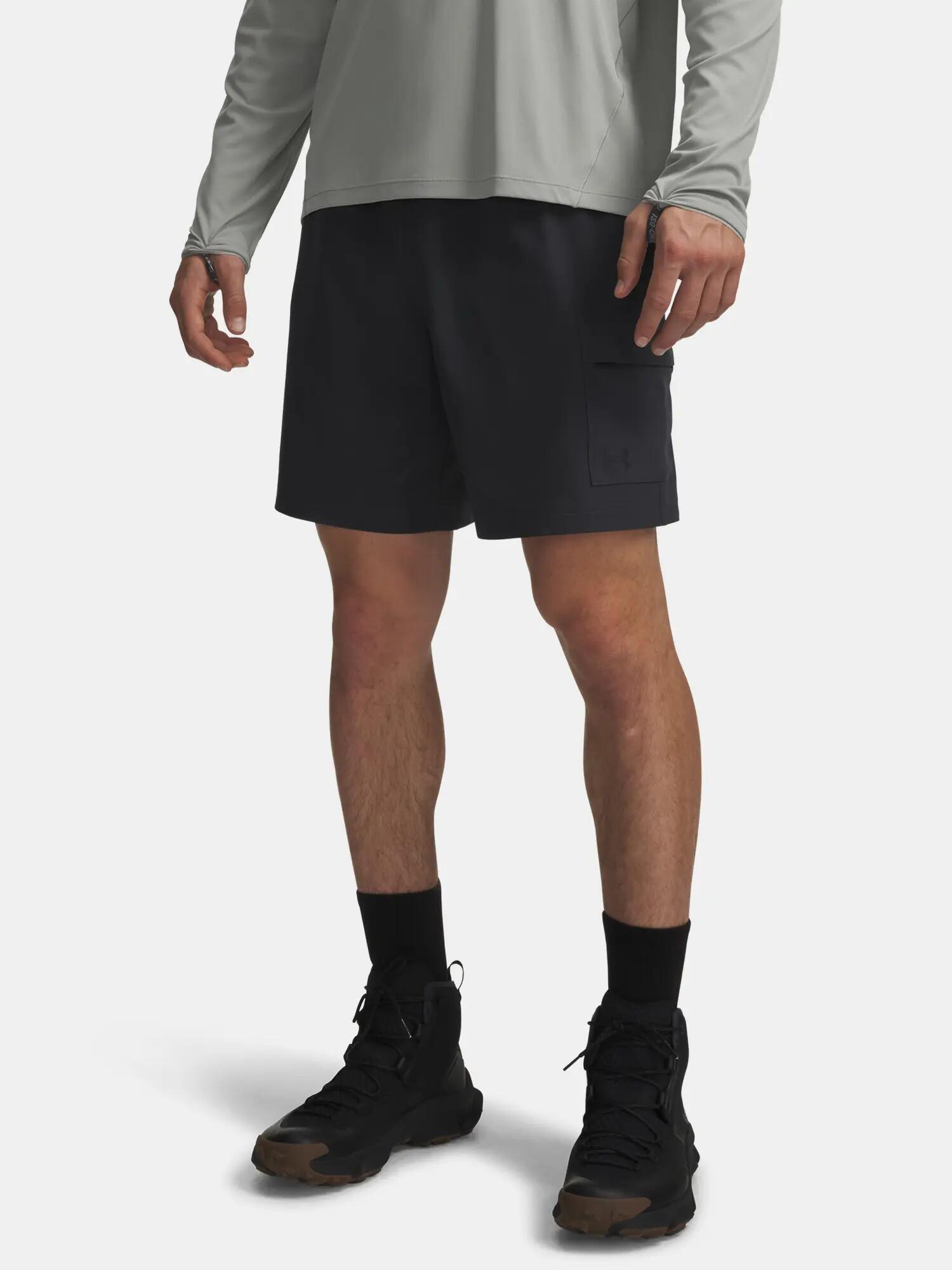 UNDER ARMOUR picture
