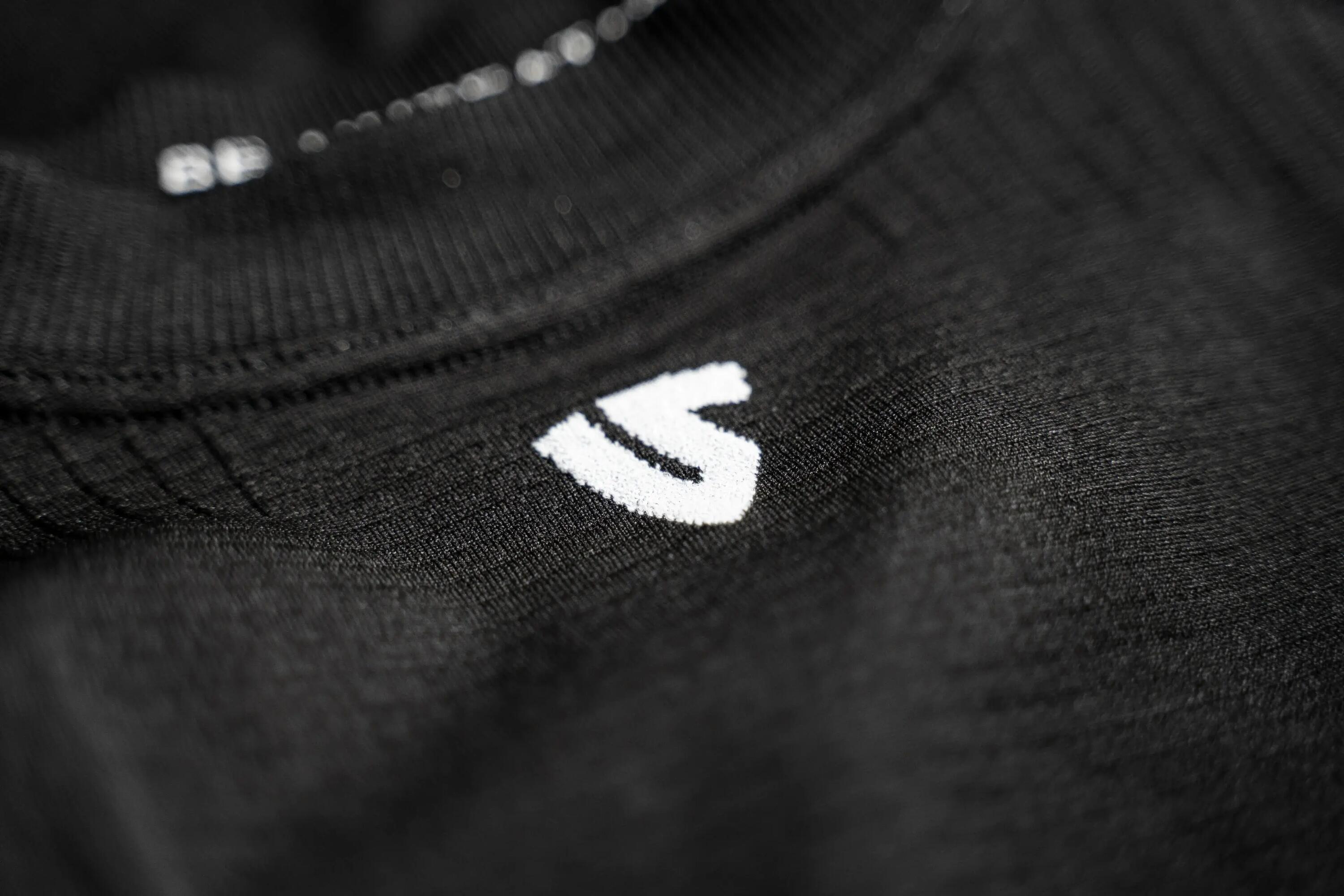 Maglia Tecnica Hero a Maniche Lunghe da Uomo - Nera 4/11