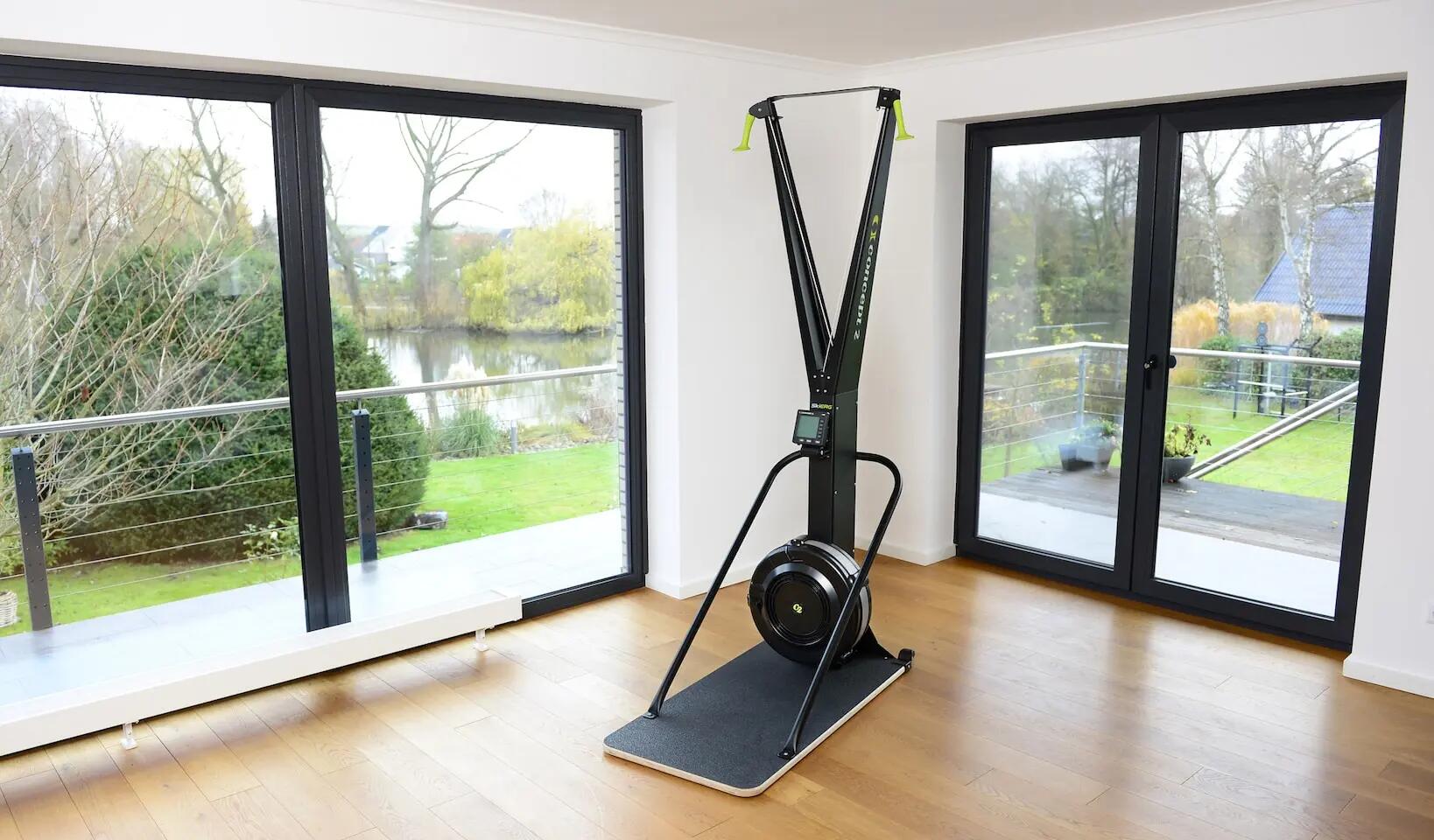 Concept2 SkiErg PM5 com Estrutura de Apoio 3/5