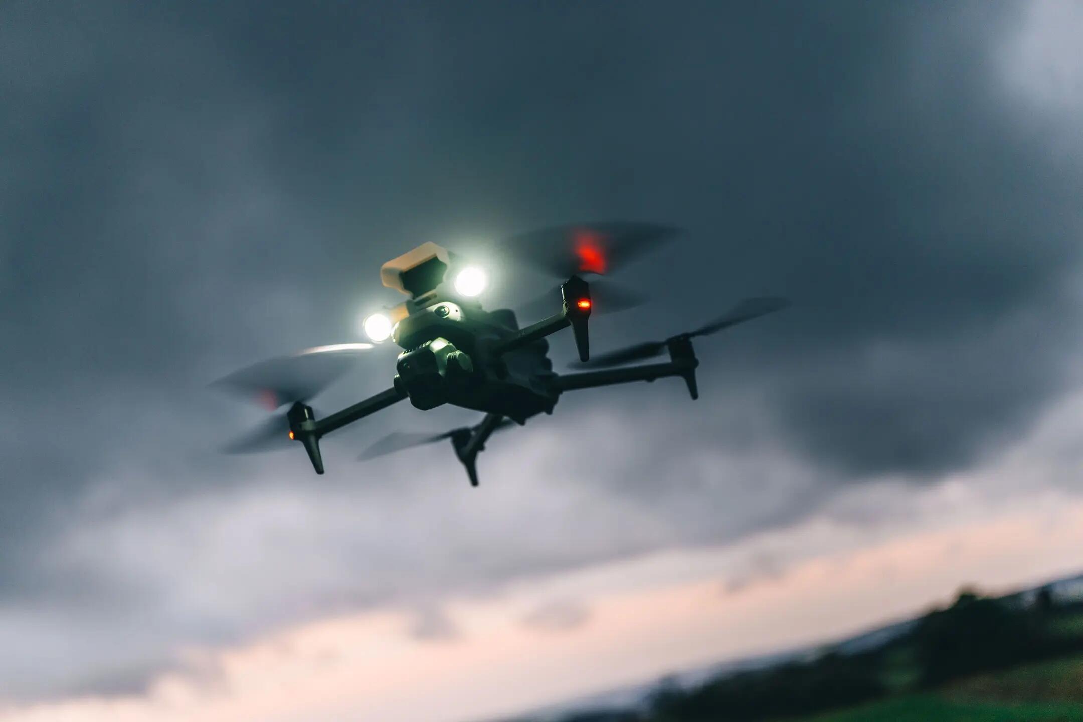 DJI AL1 Scheinwerfer - Zusatzlicht für Matrice 4 - hellgrau 6/7