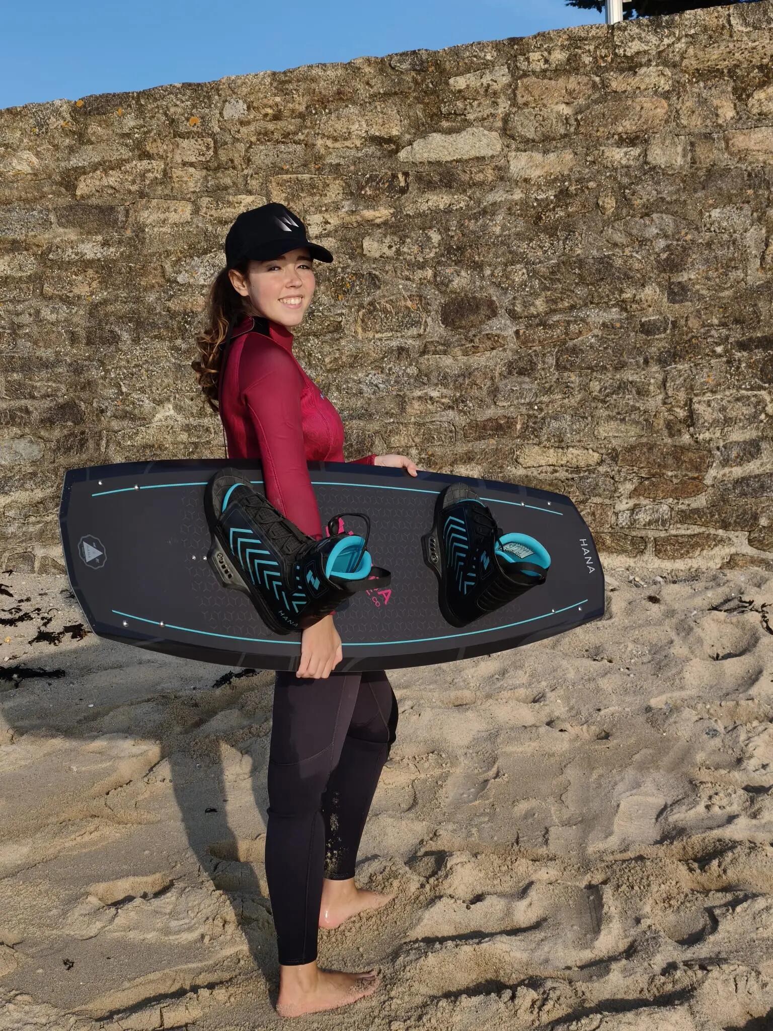 PACK - HANA Wakeboard + 2 bindingen + telefoonhoesje 8/11