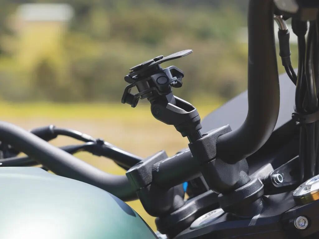QUAD LOCK Motorcycle Handlebar Clamp Mount Pro 3/5