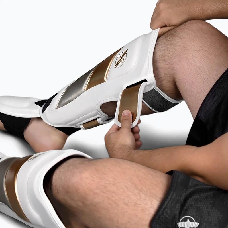 Aparatori pentru tibii și picioare Hayabusa T3 Striking Shin Guards