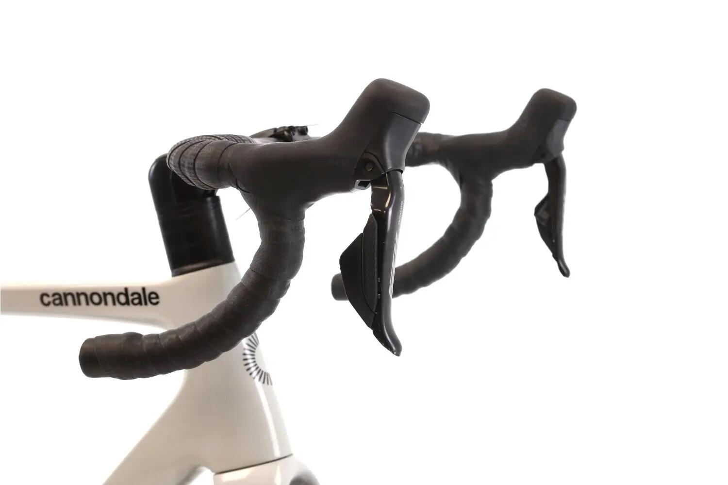 Tweedehands racefiets ·  SuperSix EVO Carbon 3 Di2 12V · Zeer goede toestand 6/8