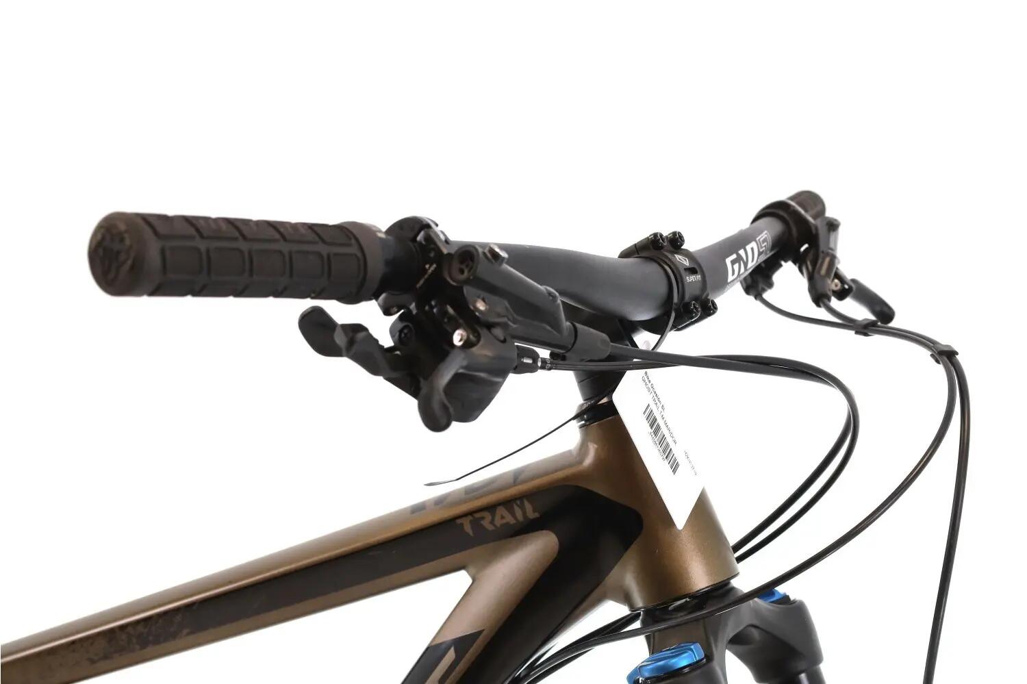Tweedehands MTB ·  Riot Trail Essential XT · Zeer goede toestand 6/8