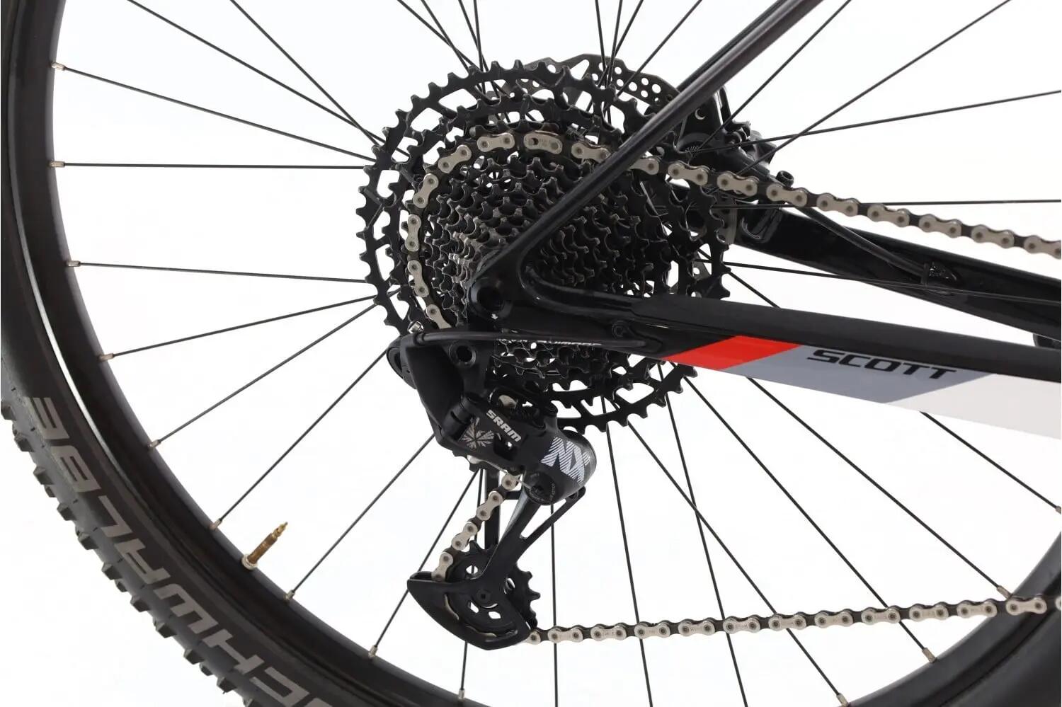 Tweedehands MTB ·  Scale 930 · Zeer goede toestand 3/8