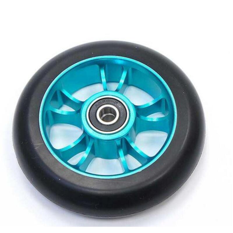 Roue  100 mm 10 spokes promo                             4 modèles disponibles 1493€ 1990€ -24%    * La vente débute le 08/08/2025     BLUNT Roue  100 mm 10 spokesVendu exclusivement en ligne   