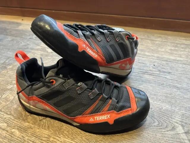 Tussen Particulieren - Adidas Terrex wandelschoenen 5/7
