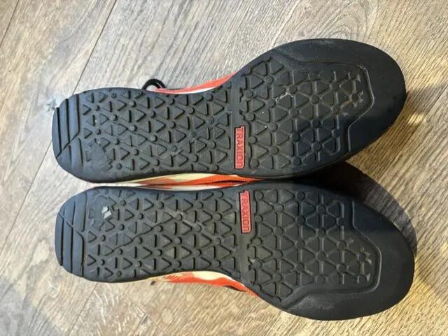 Tussen Particulieren - Adidas Terrex wandelschoenen 4/7