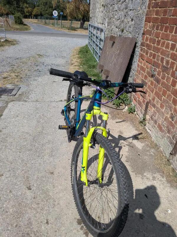 Tussen Particulieren - Cube-mountainbike, maat M 2/4