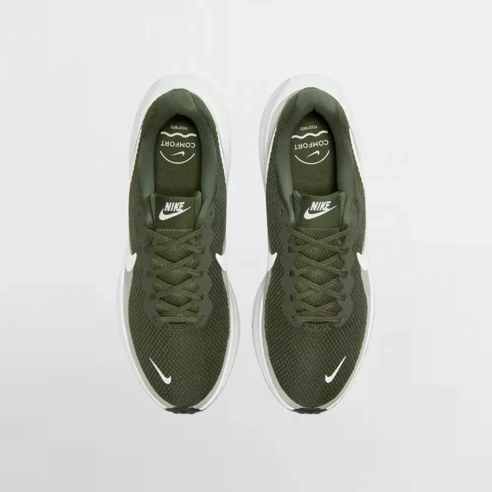 Buty sportowe męskie Nike Revolution 8 3/7