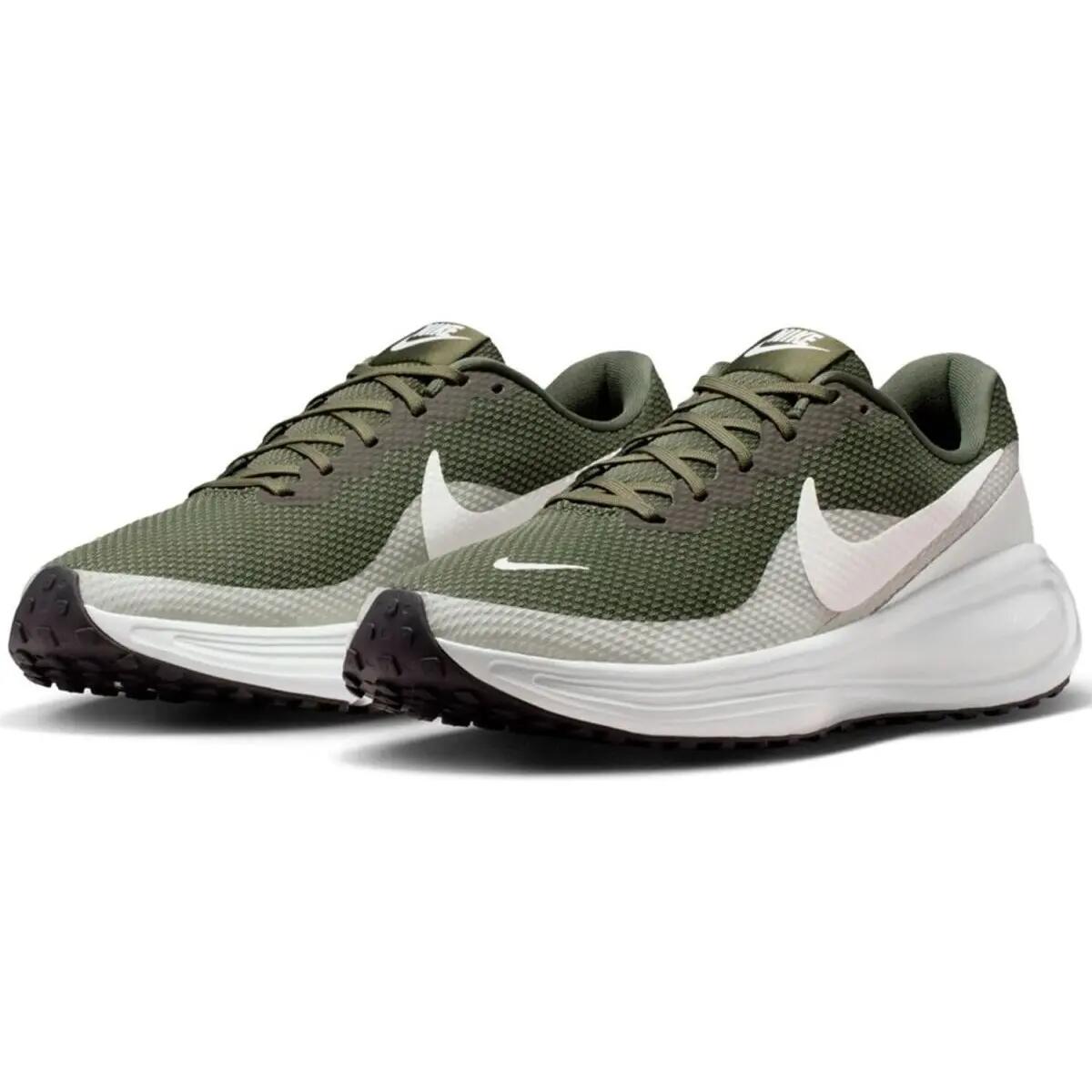 Buty sportowe męskie Nike Revolution 8 2/7