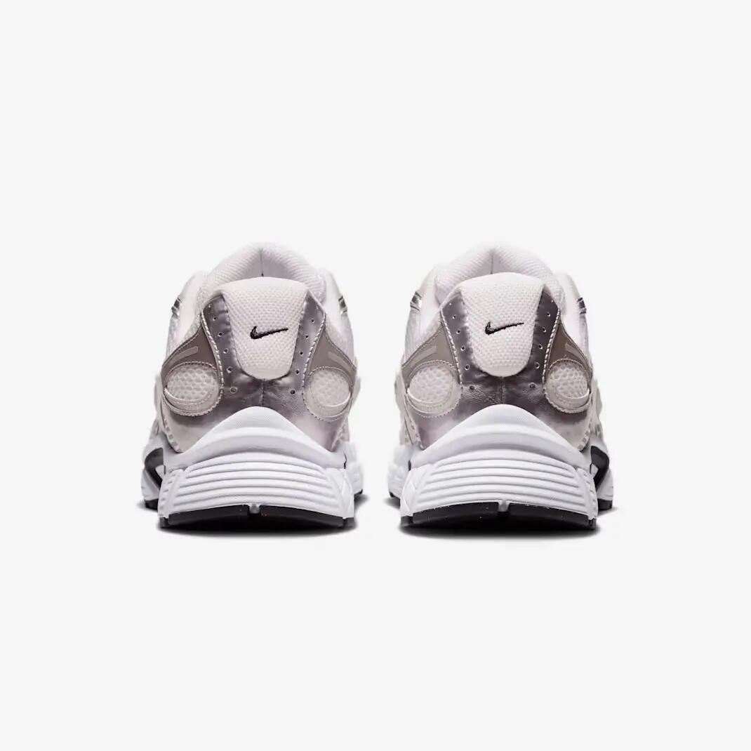 Buty męskie Nike V5 RNR białe 4/7
